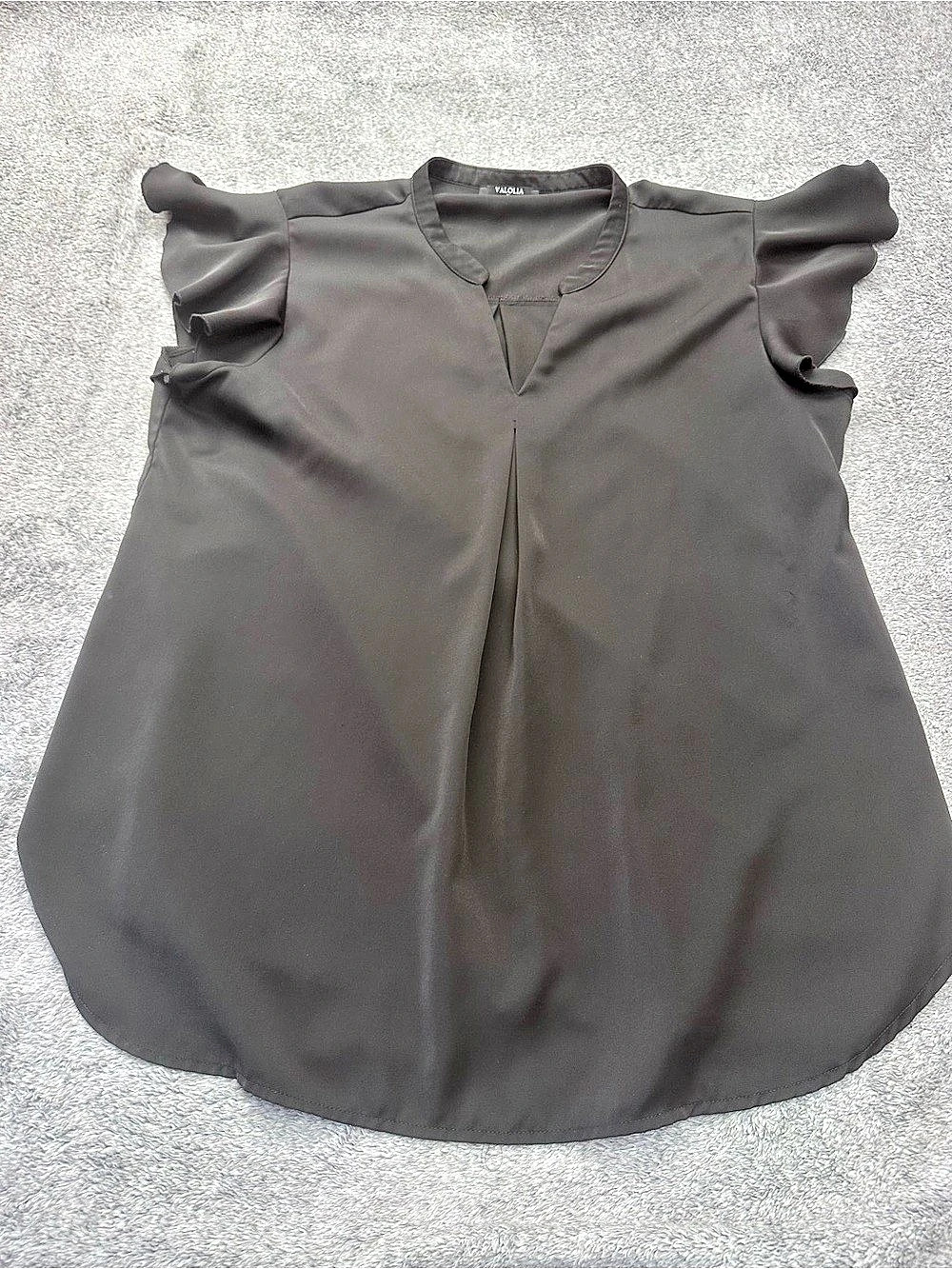 VALOLIA Flutter Sleeve Blouse in Black Size XL Like New